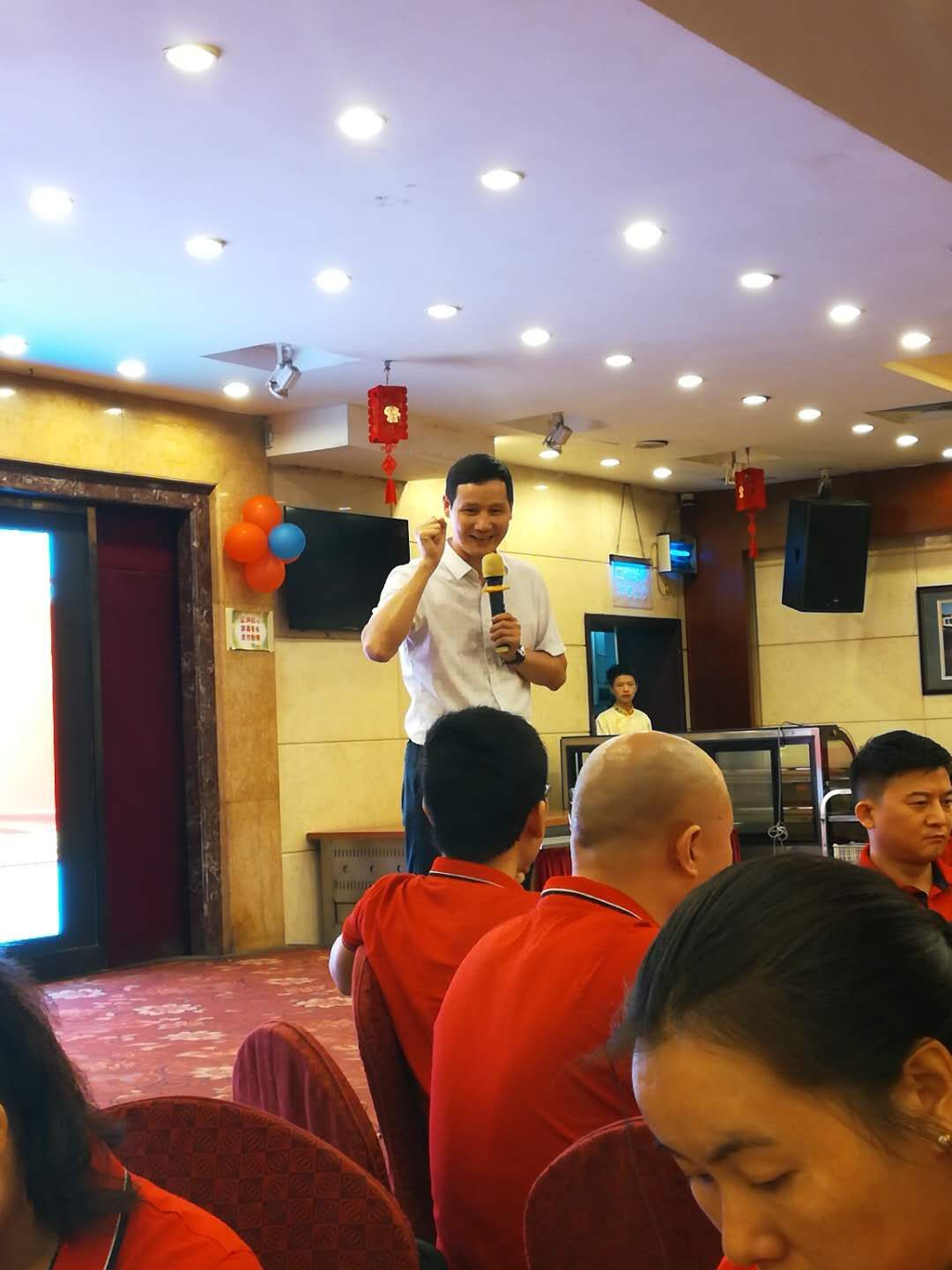 LETOU乐投触摸屏加入牛商争霸
